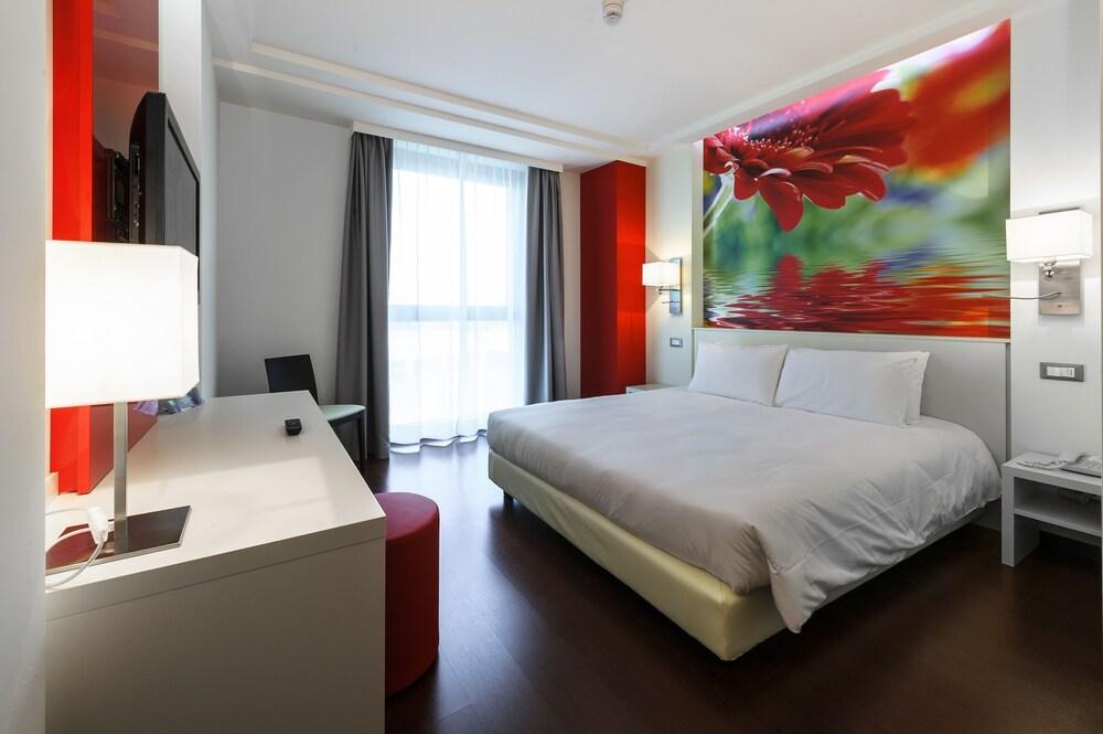 Ibis Styles Milano Melegnano Carpiano Exterior foto