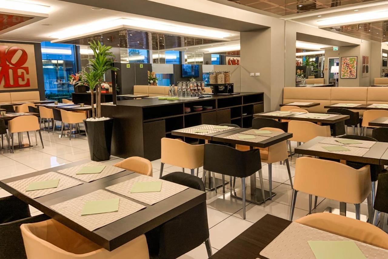 Ibis Styles Milano Melegnano Carpiano Exterior foto