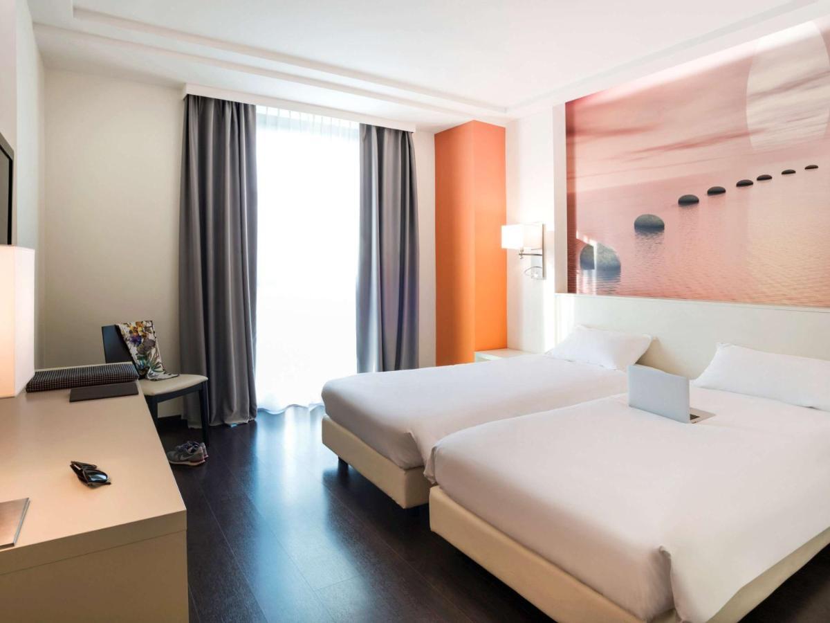 Ibis Styles Milano Melegnano Carpiano Exterior foto